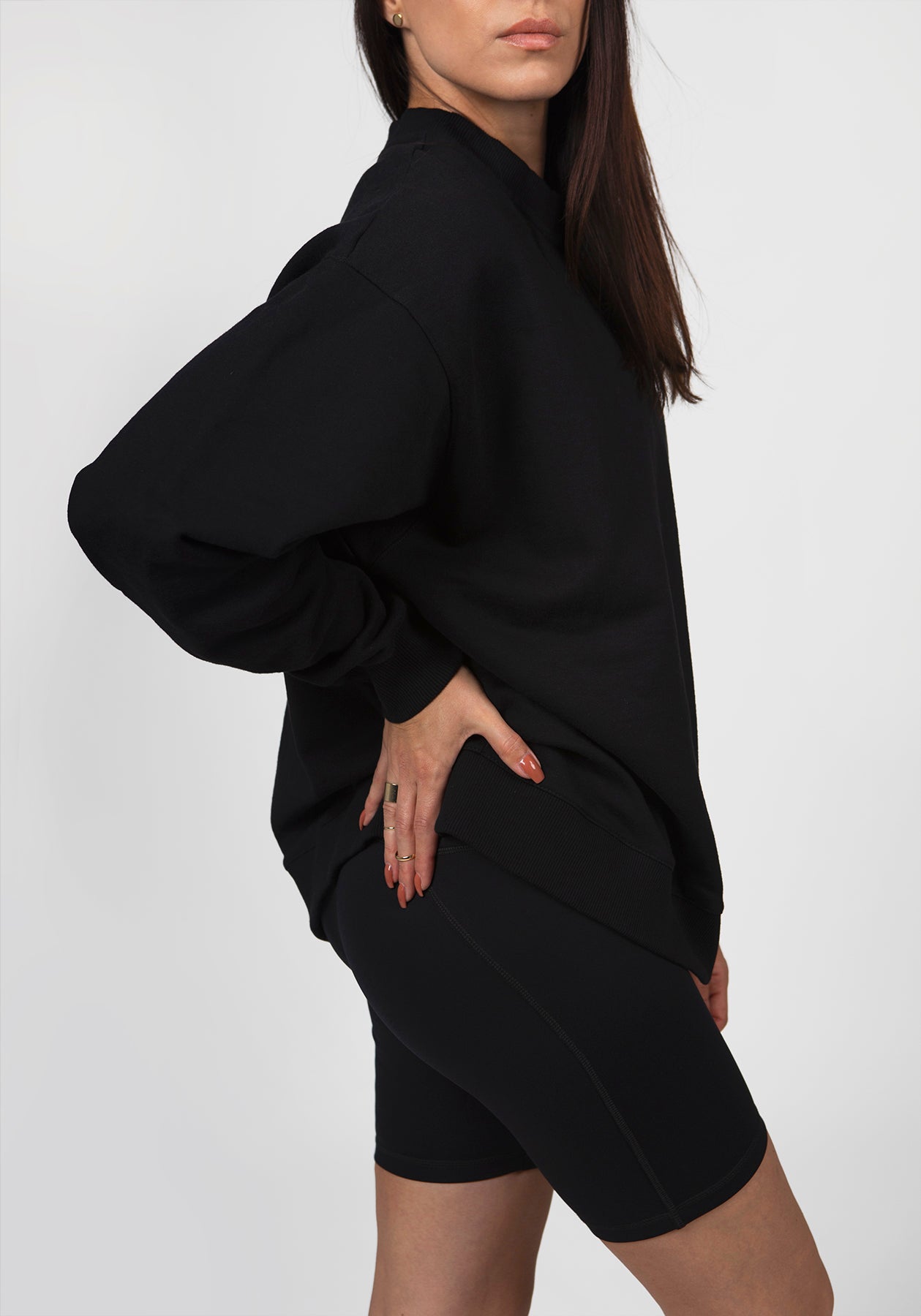 UNISEX OVERSIZE SWEATSHIRT